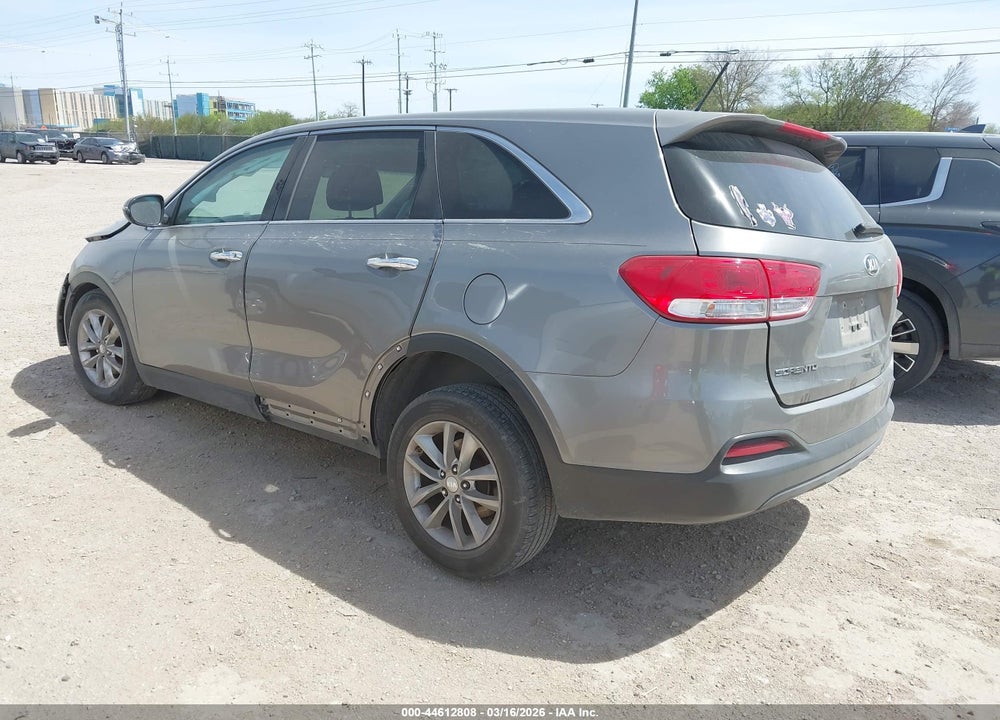 2017 KIA SORENTO 2.4L L VIN: 5XYPG4A33HG247674