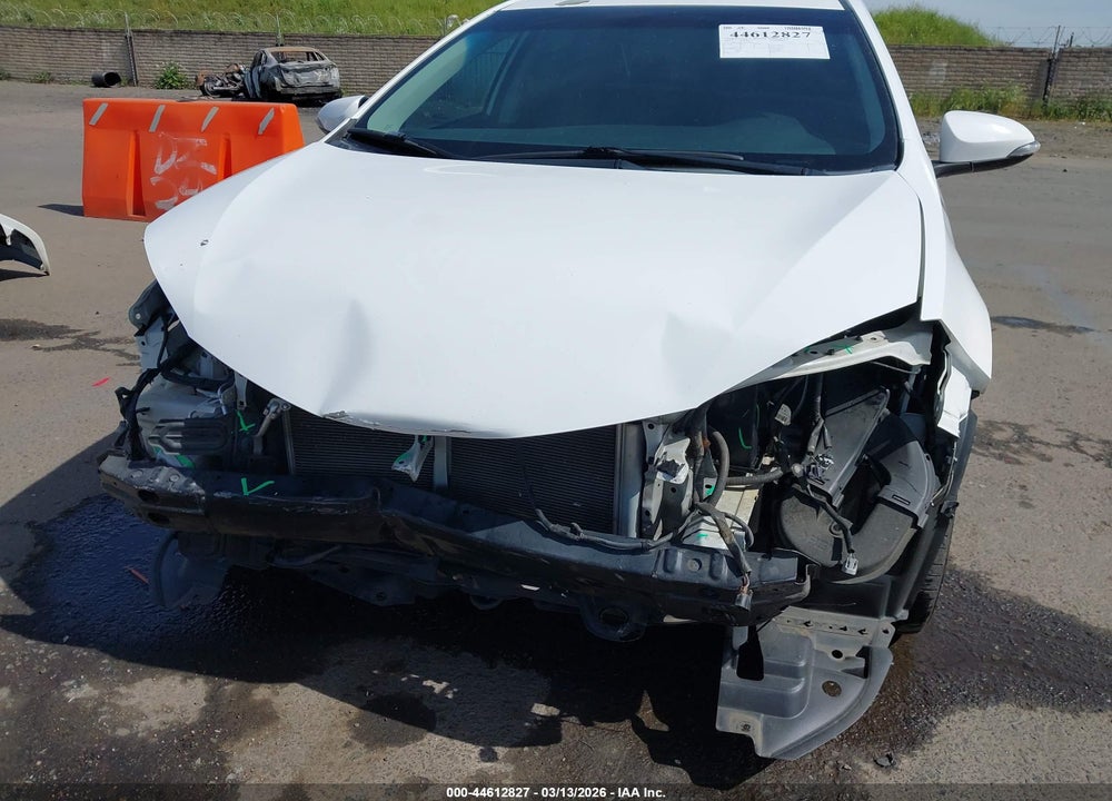 2014 TOYOTA COROLLA S PLUS VIN: 5YFBURHE2EP100003