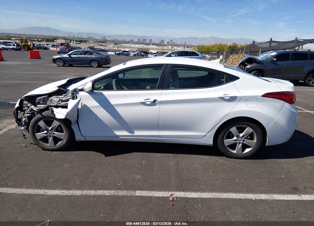 2013 HYUNDAI ELANTRA GLS VIN: 5NPDH4AE1DH232899