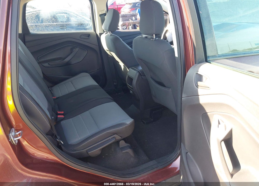 2018 FORD ESCAPE S VIN: 1FMCU0F72JUC02463