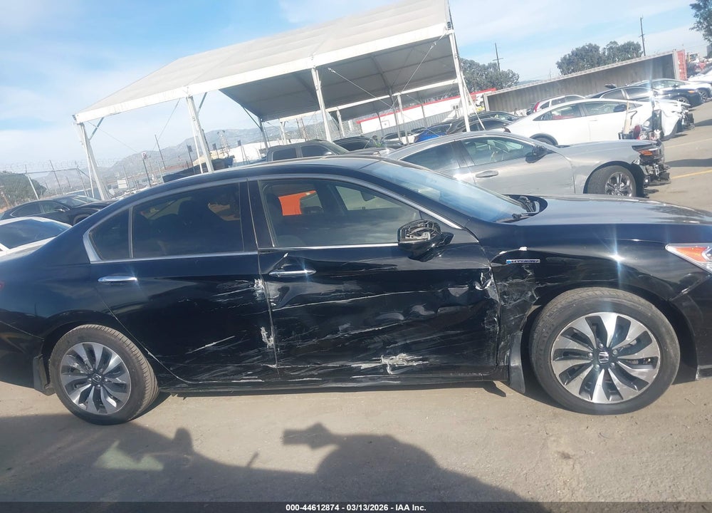 2017 HONDA ACCORD HYBRID VIN: JHMCR6F39HC008887