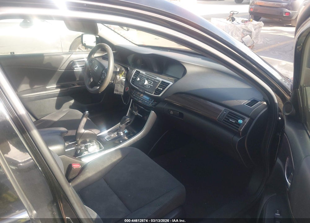2017 HONDA ACCORD HYBRID VIN: JHMCR6F39HC008887