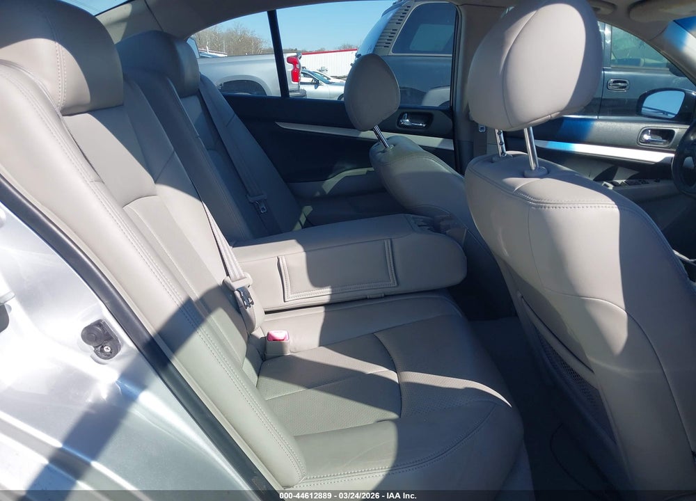 2008 INFINITI G35X VIN: JNKBV61F58M266424