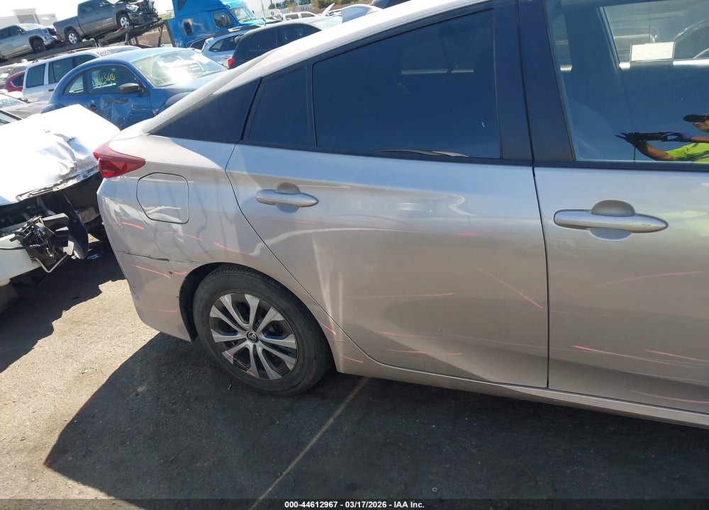 2022 TOYOTA PRIUS PRIME XLE VIN: JTDKAMFP6N3209315
