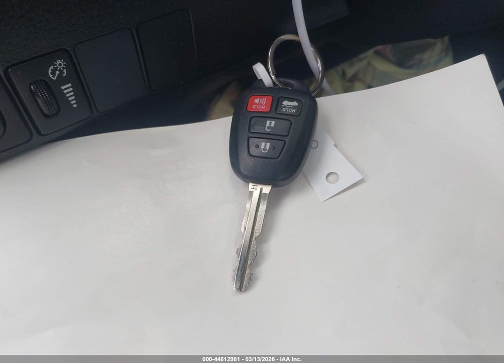 2019 TOYOTA COROLLA SE VIN: 2T1BURHE5KC127854