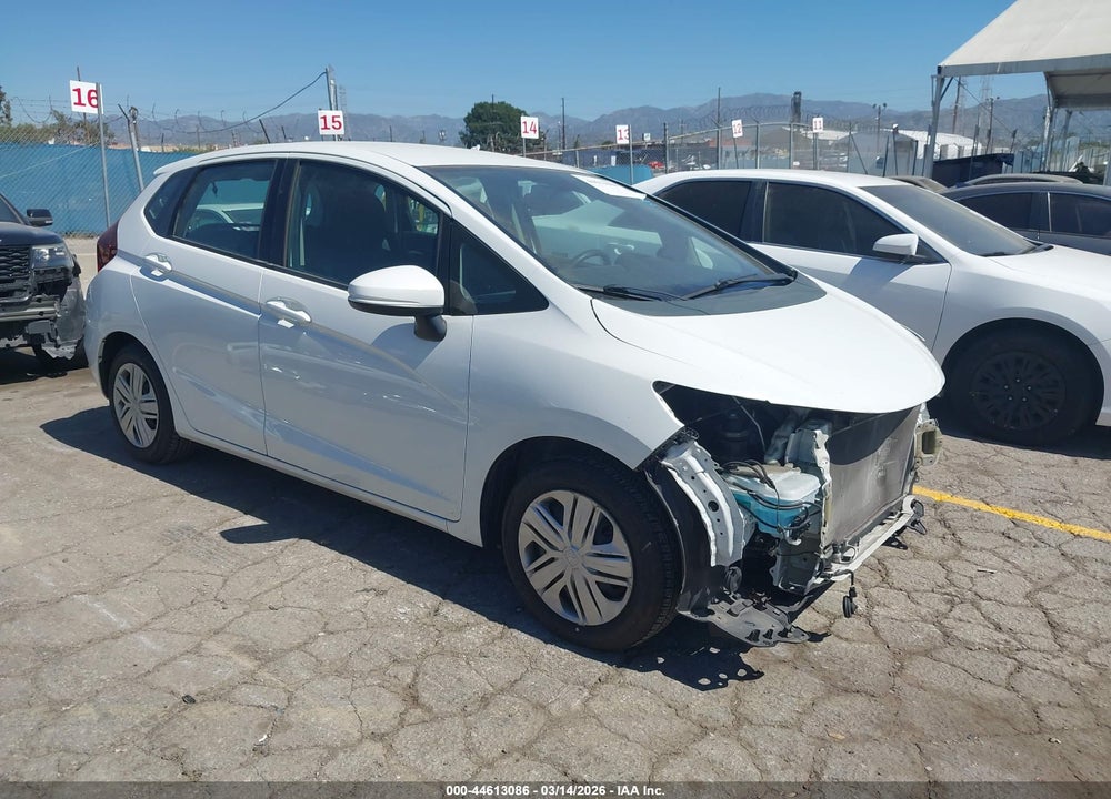2018 HONDA FIT LX VIN: 3HGGK5H40JM734084