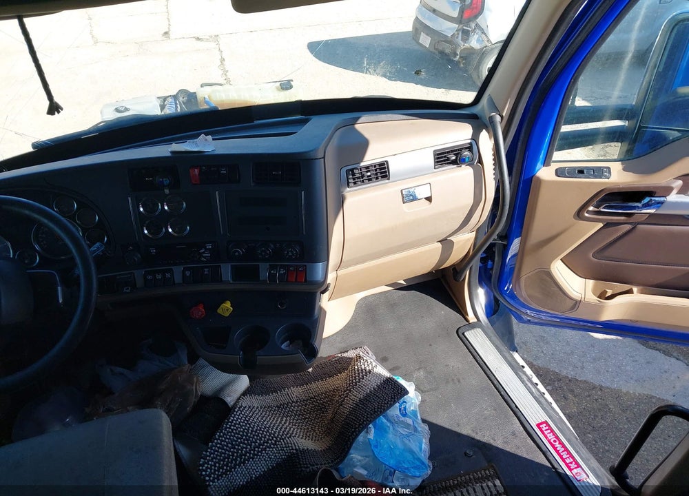2021 KENWORTH T680 VIN: 1XKYDP9X3MJ438208