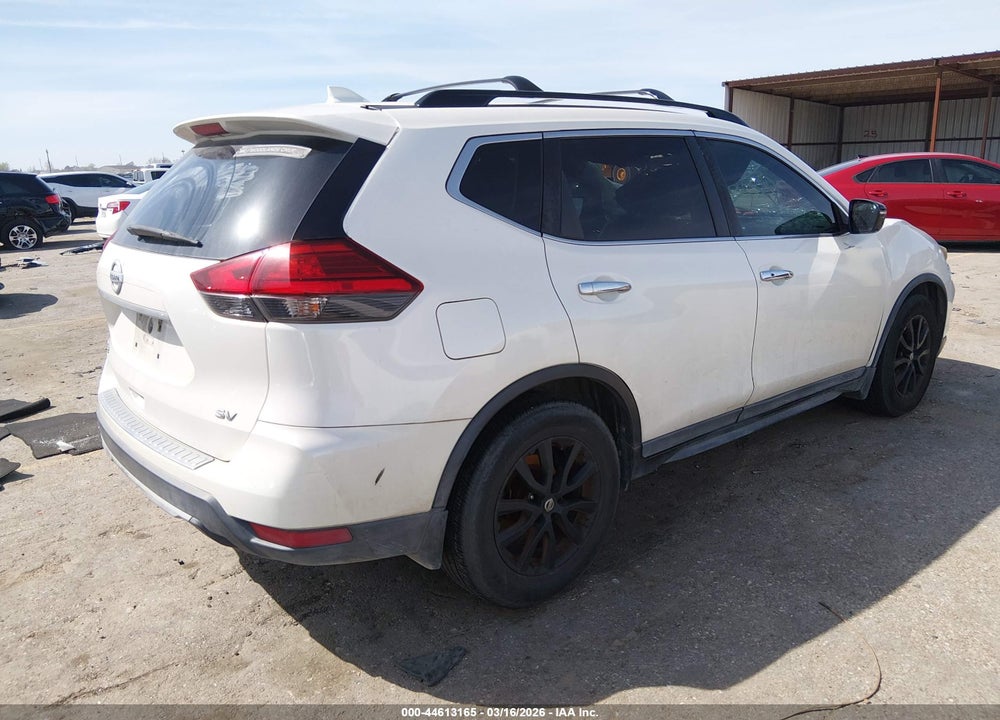2017 NISSAN ROGUE SV VIN: 5N1AT2MT0HC879906