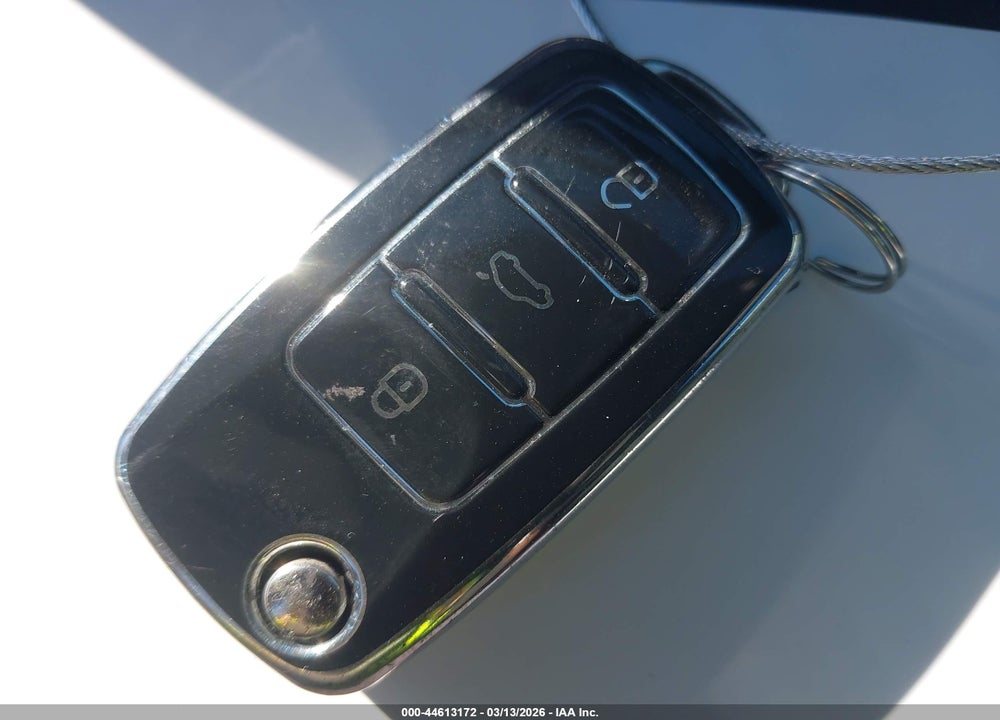 2015 VOLKSWAGEN JETTA 1.8T SE VIN: 3VWD17AJ0FM220434