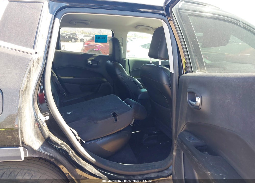 2019 JEEP COMPASS ALTITUDE FWD VIN: 3C4NJCBB6KT832600