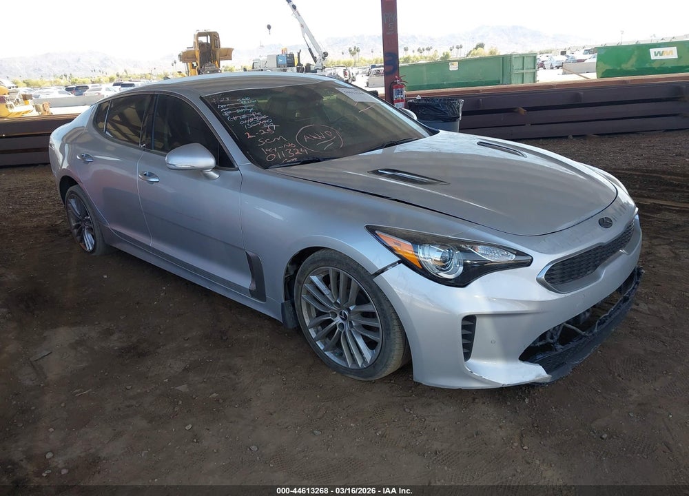 2018 KIA STINGER VIN: KNAE15LA2J6011324