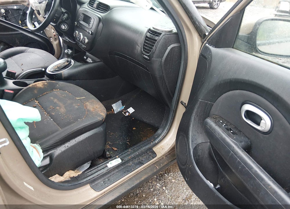 2015 KIA SOUL VIN: KNDJN2A2XF7114198