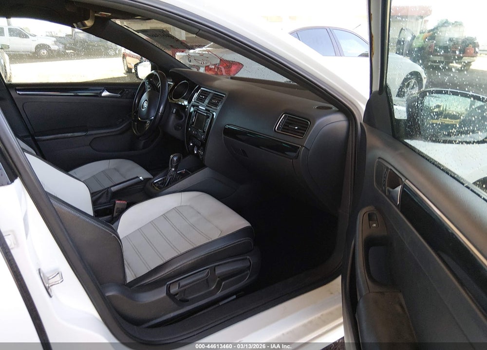 2015 VOLKSWAGEN JETTA 1.8T SPORT VIN: 3VWD17AJ3FM410342