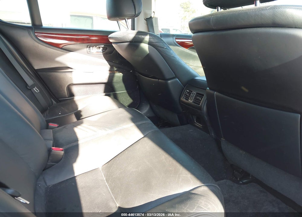 2012 LEXUS LS 460 VIN: JTHBL5EF7C5108552