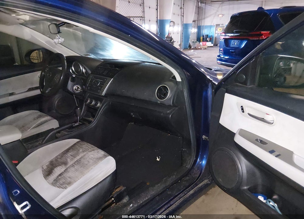 2009 MAZDA 6 I SPORT VIN: 1YVHP81H595M48410
