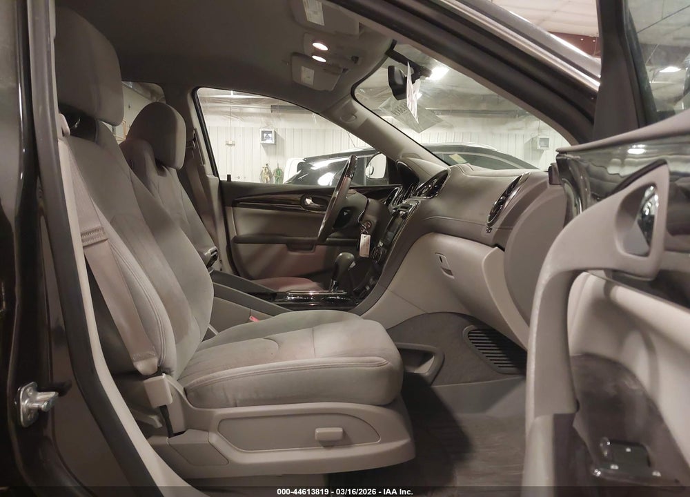 2017 BUICK ENCLAVE CONVENIENCE VIN: 5GAKRAKD6HJ295567