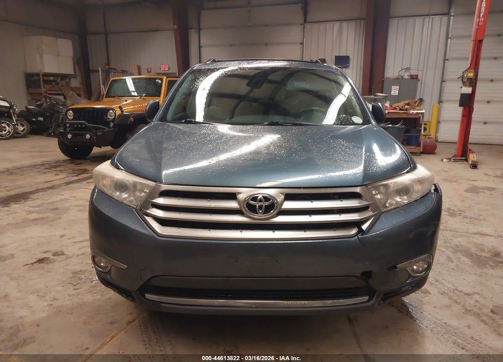 2013 TOYOTA HIGHLANDER BASE PLUS V6 VIN: 5TDBK3EH0DS205842