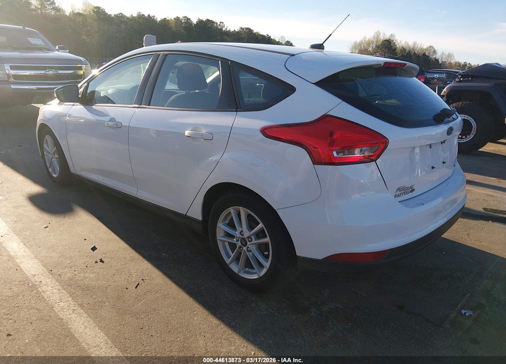 2017 FORD FOCUS SE VIN: 1FADP3K21HL286681