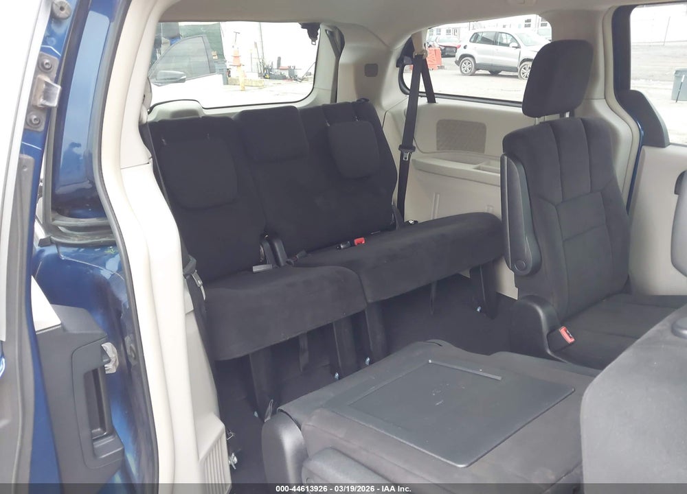 2011 DODGE GRAND CARAVAN CREW VIN: 2D4RN5DG0BR710136