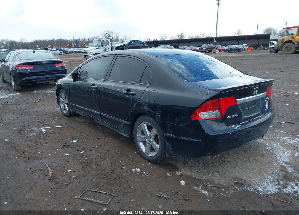 2011 HONDA CIVIC LX-S VIN: 2HGFA1F62BH512562