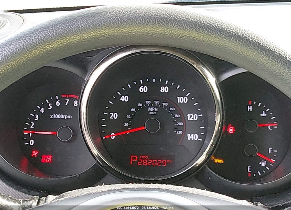 2010 KIA SOUL + VIN: KNDJT2A29A7174052