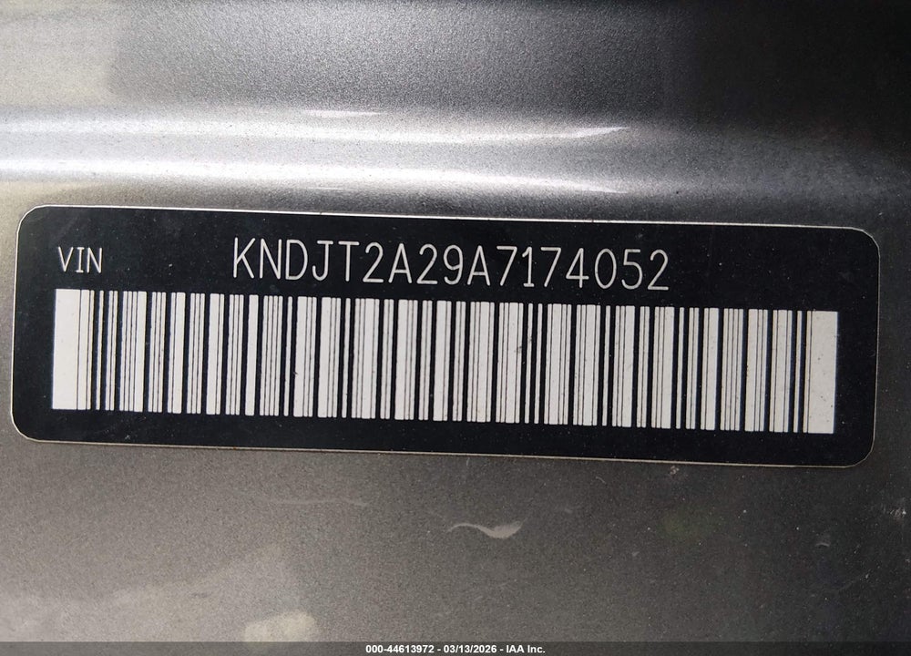 2010 KIA SOUL + VIN: KNDJT2A29A7174052