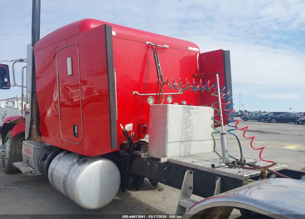 2014 PETERBILT 386 VIN: 1XPHDP9X5ED228509