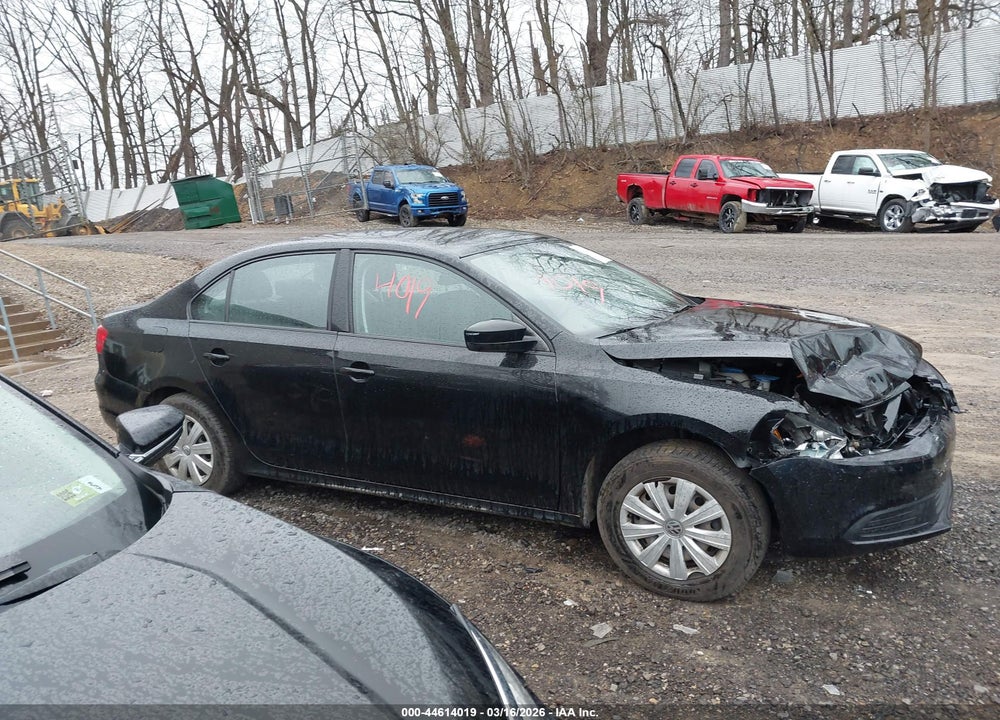 2014 VOLKSWAGEN JETTA 2.0L S VIN: 3VW2K7AJ3EM382951