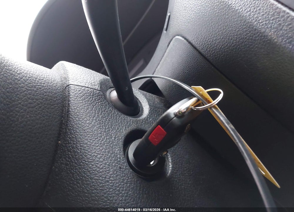 2014 VOLKSWAGEN JETTA 2.0L S VIN: 3VW2K7AJ3EM382951