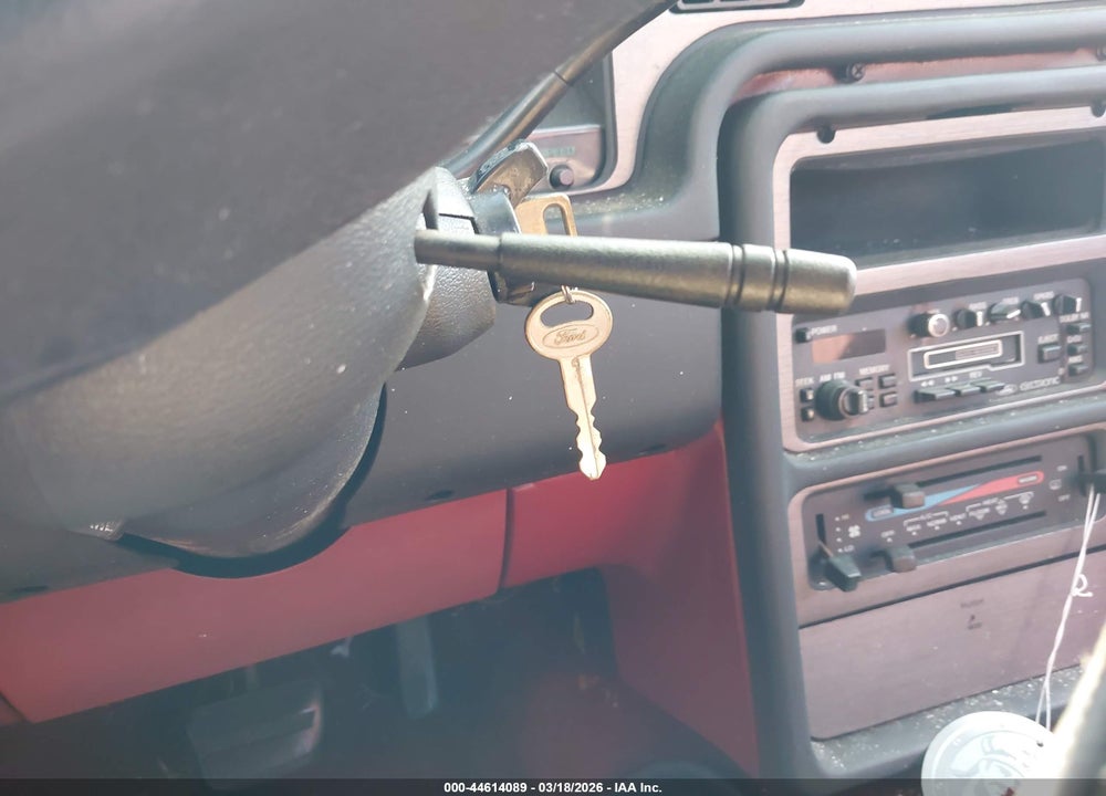 1987 FORD THUNDERBIRD VIN: 1FABP6030HH204009