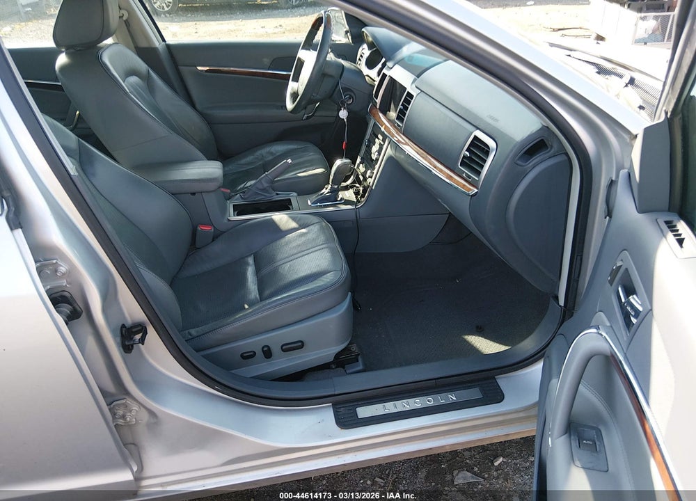 2010 LINCOLN MKZ VIN: 3LNHL2GC2AR607102