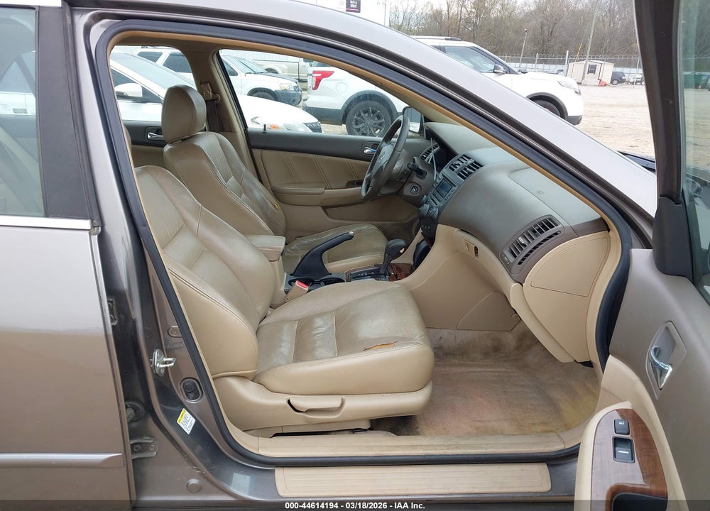 2007 HONDA ACCORD 2.4 EX VIN: 1HGCM56817A082712