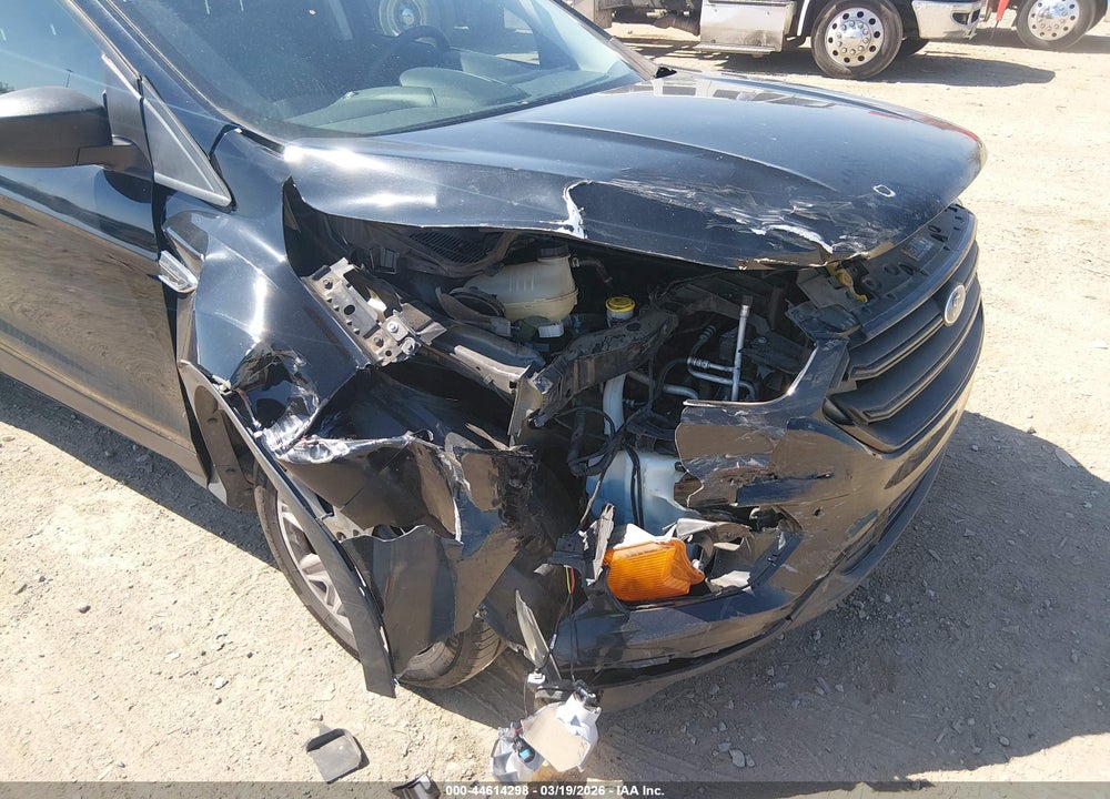 2017 FORD ESCAPE S VIN: 1FMCU0F75HUC76020