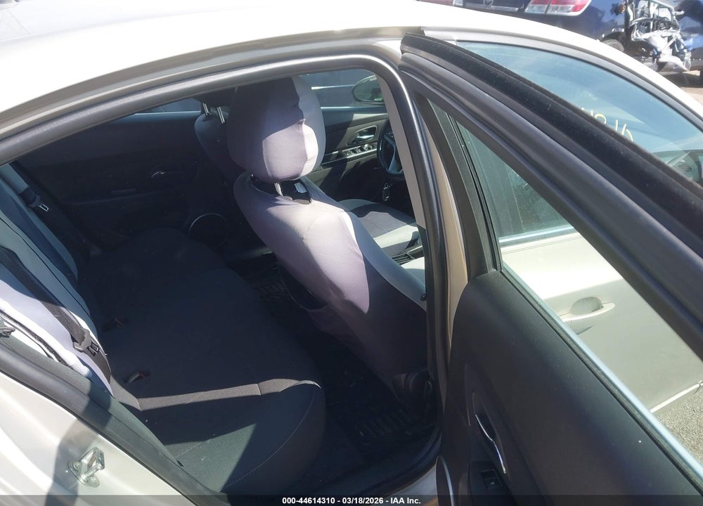 2011 CHEVROLET CRUZE ECO VIN: 1G1PJ5S93B7304639