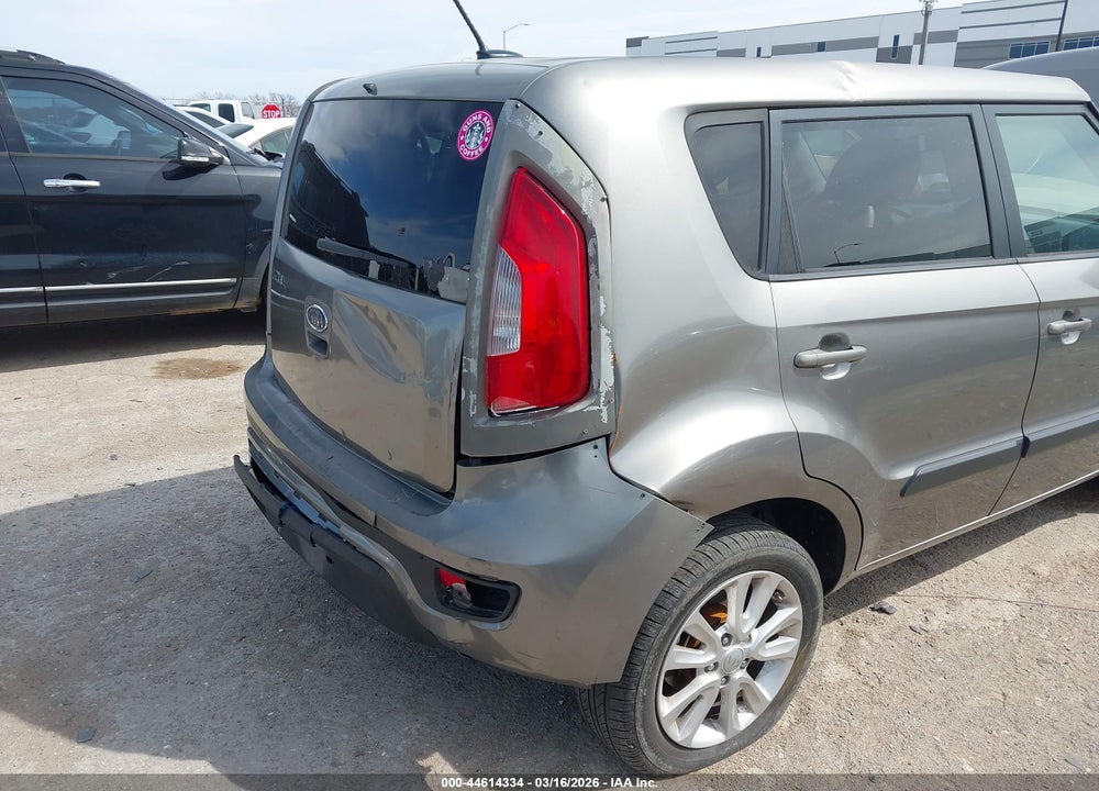 2012 KIA SOUL + VIN: KNDJT2A64C7427025
