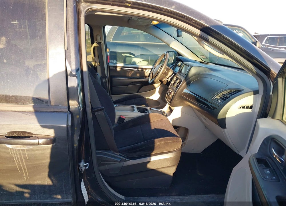 2014 DODGE GRAND CARAVAN SXT VIN: 2C4RDGCG5ER181915