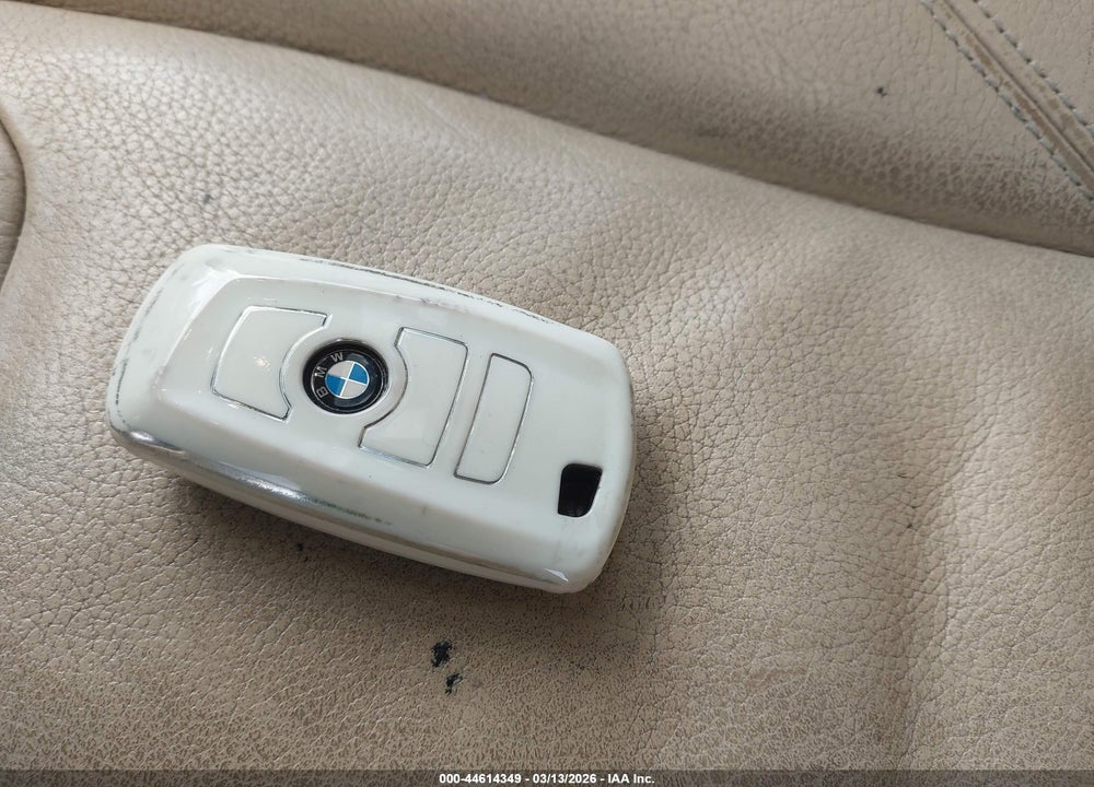 2013 BMW 320I XDRIVE VIN: WBA3C3C51DF979766