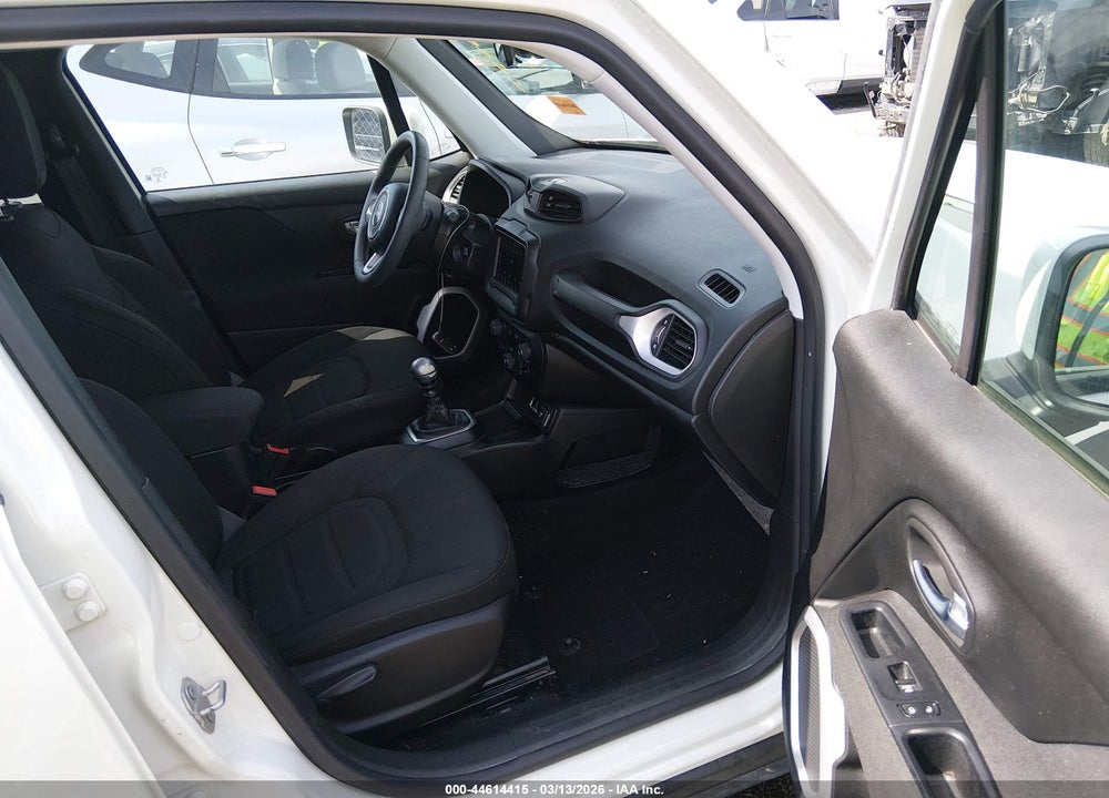 2018 JEEP RENEGADE LATITUDE FWD VIN: ZACCJABH5JPG96644