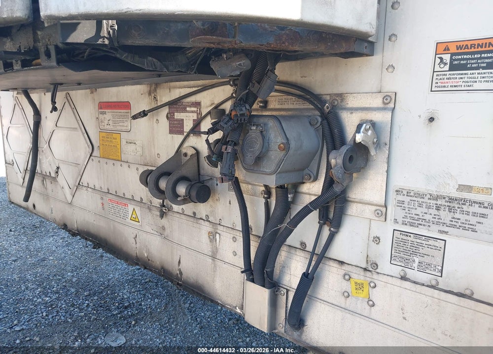 2017 UTILITY TRAILER MFG TRAILER VIN: 1UYVS253XHM616129