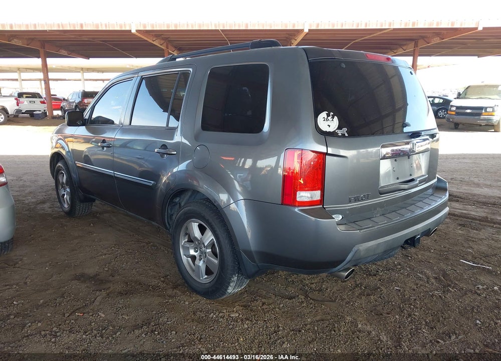 2011 HONDA PILOT EX-L VIN: 5FNYF3H57BB037070
