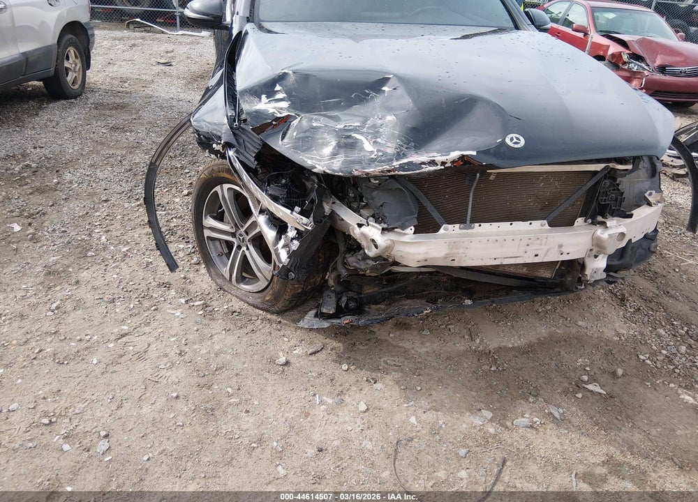 2019 MERCEDES-BENZ GLC 300 VIN: WDC0G4JB2KF590148
