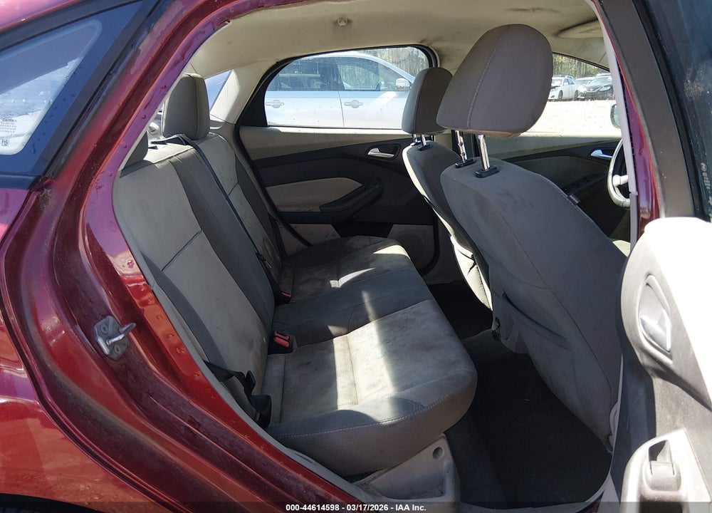 2013 FORD FOCUS SE VIN: 1FADP3F24DL204236