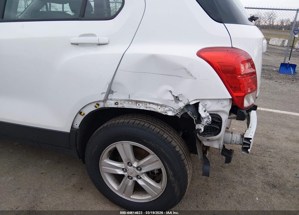 2017 CHEVROLET TRAX LS VIN: KL7CJNSB0HB210620