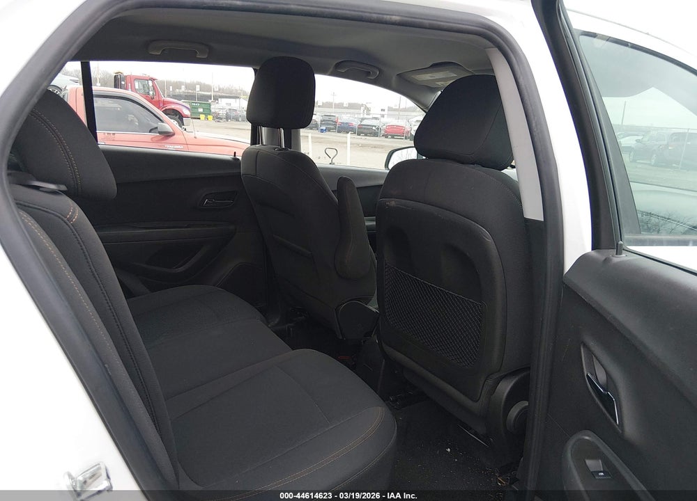 2017 CHEVROLET TRAX LS VIN: KL7CJNSB0HB210620