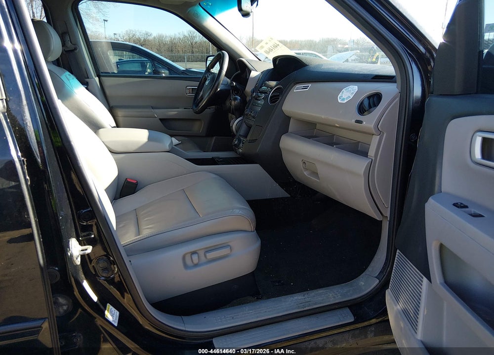 2014 HONDA PILOT EX-L VIN: 5FNYF4H72EB032628