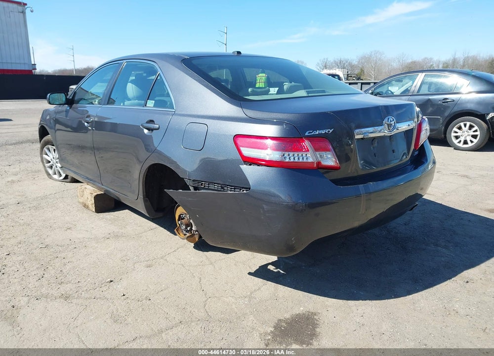 2011 TOYOTA CAMRY XLE VIN: 4T1BF3EKXBU226461
