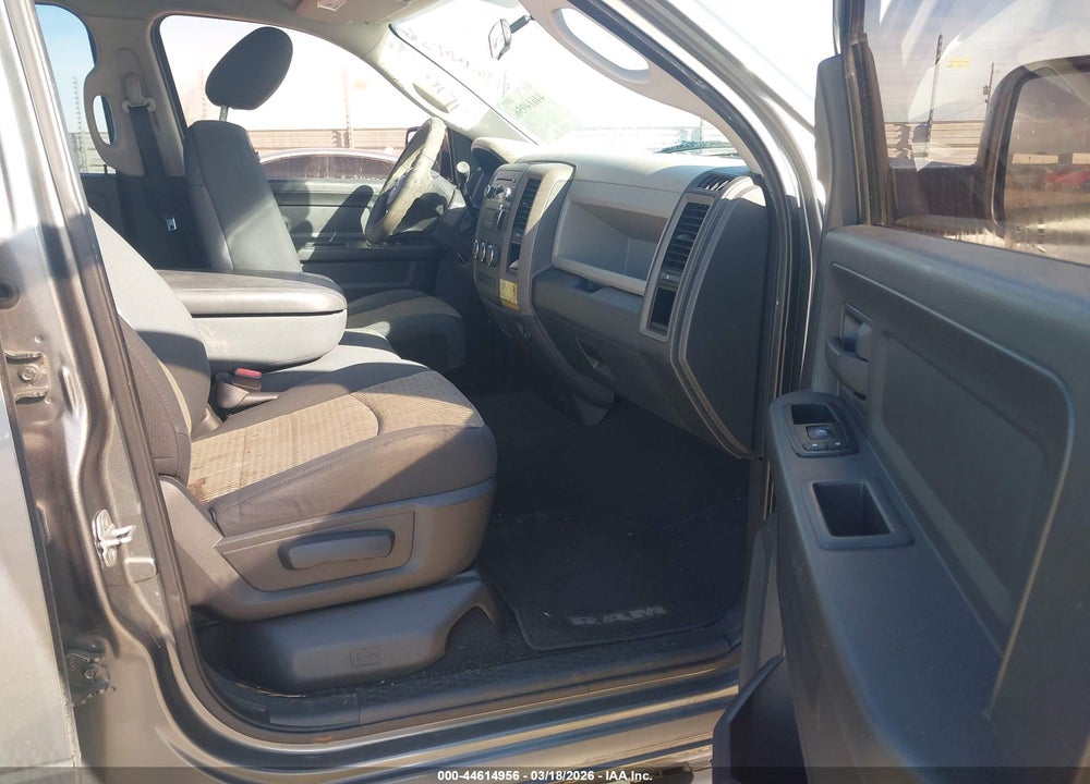 2012 RAM 1500 ST VIN: 1C6RD6FT6CS301372