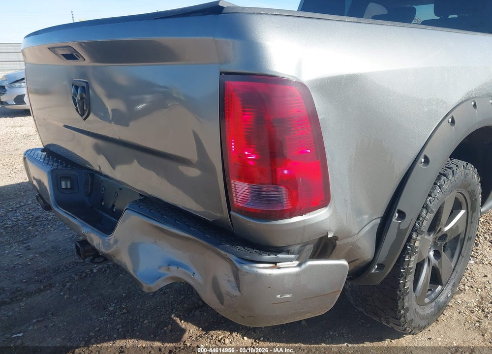 2012 RAM 1500 ST VIN: 1C6RD6FT6CS301372