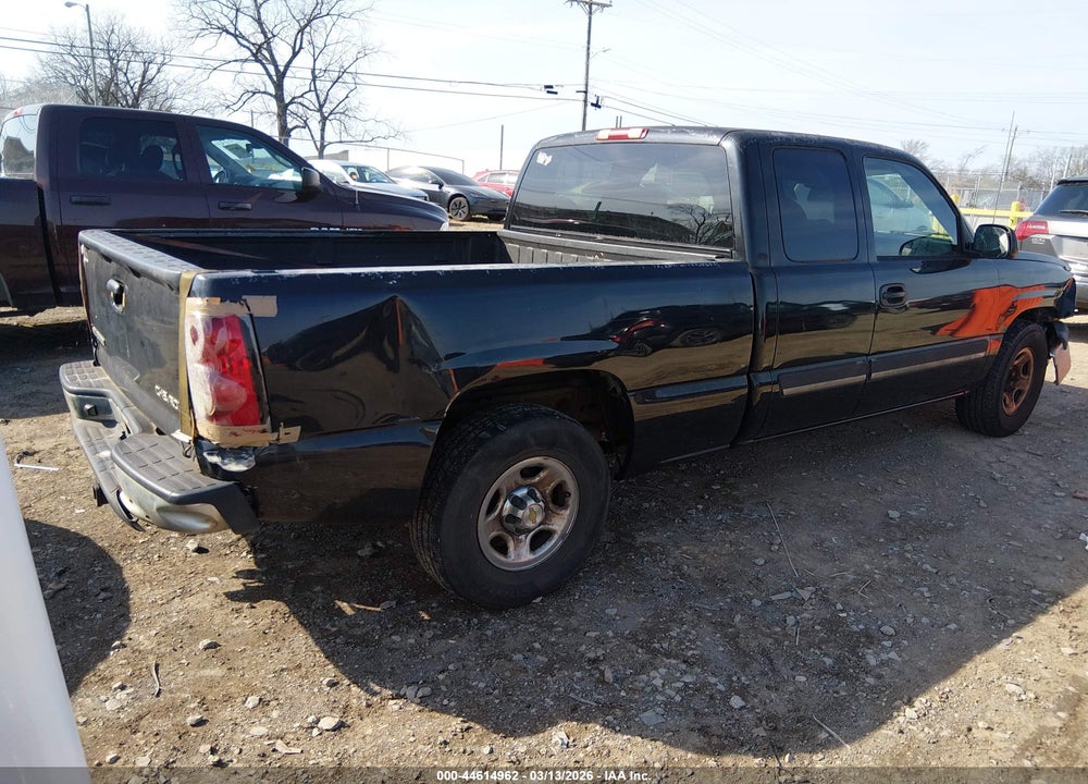 2004 CHEVROLET SILVERADO 1500 LS VIN: 2GCEC19T541228652