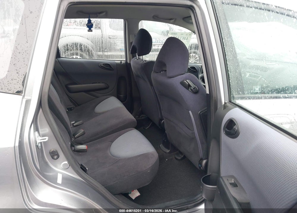 2007 HONDA FIT SPORT VIN: JHMGD38637S055357